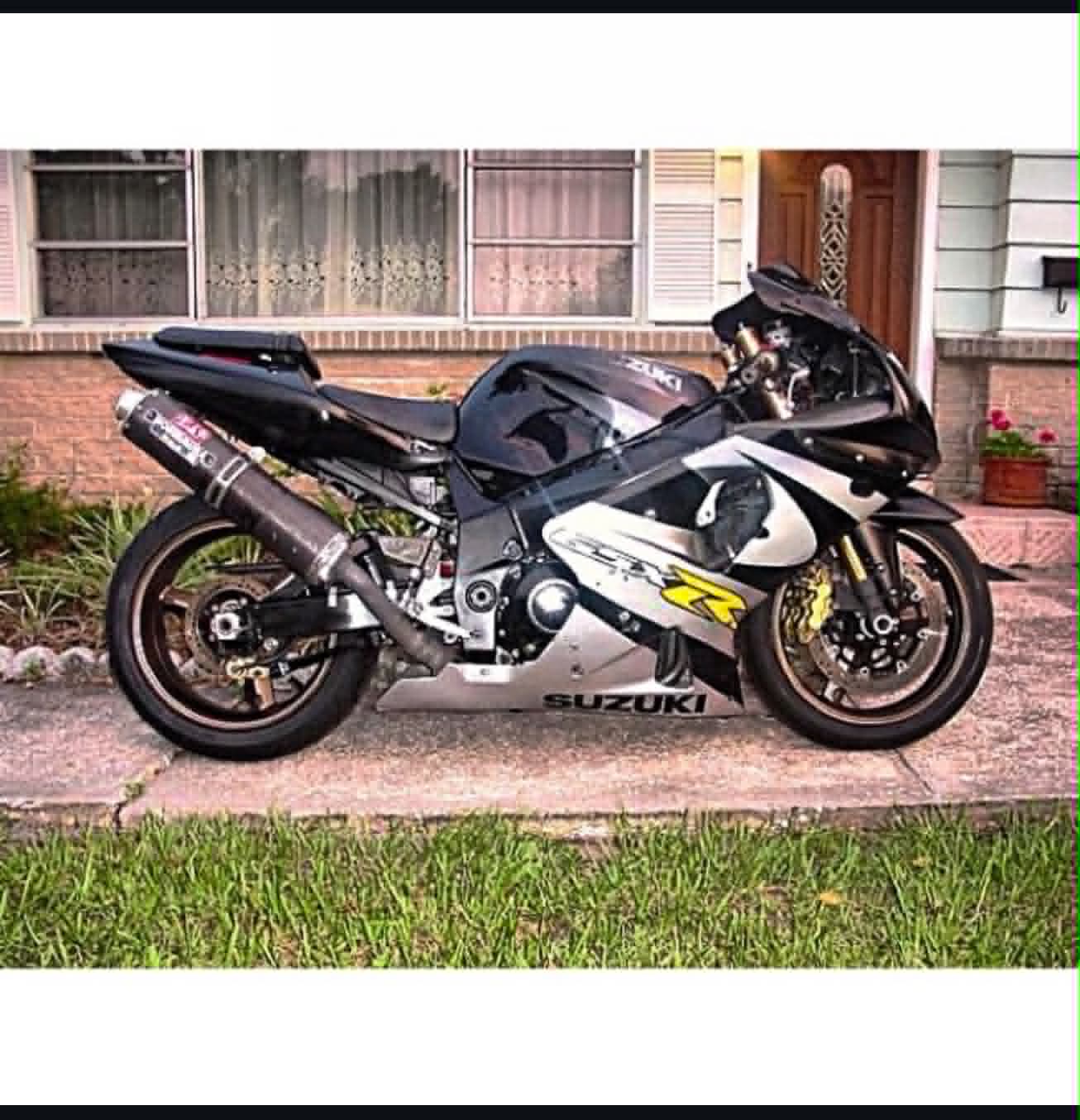 Suzuki GSX-R custom sportbike with full exhaust system by Marlito Motorcycles
