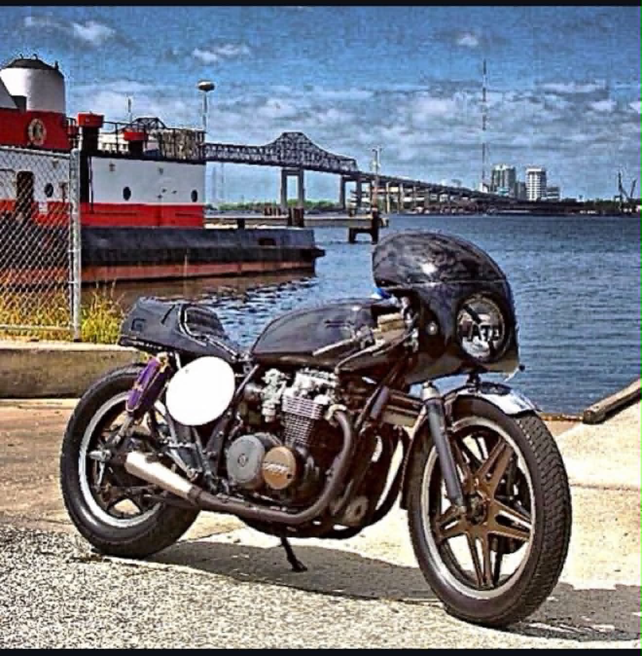 Custom cafe racer motorcycle build by Marlito Motorcycles - black vintage racer