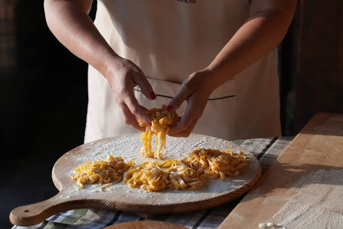 Handmade fresh pasta being crafted at Podere Vergianoni
