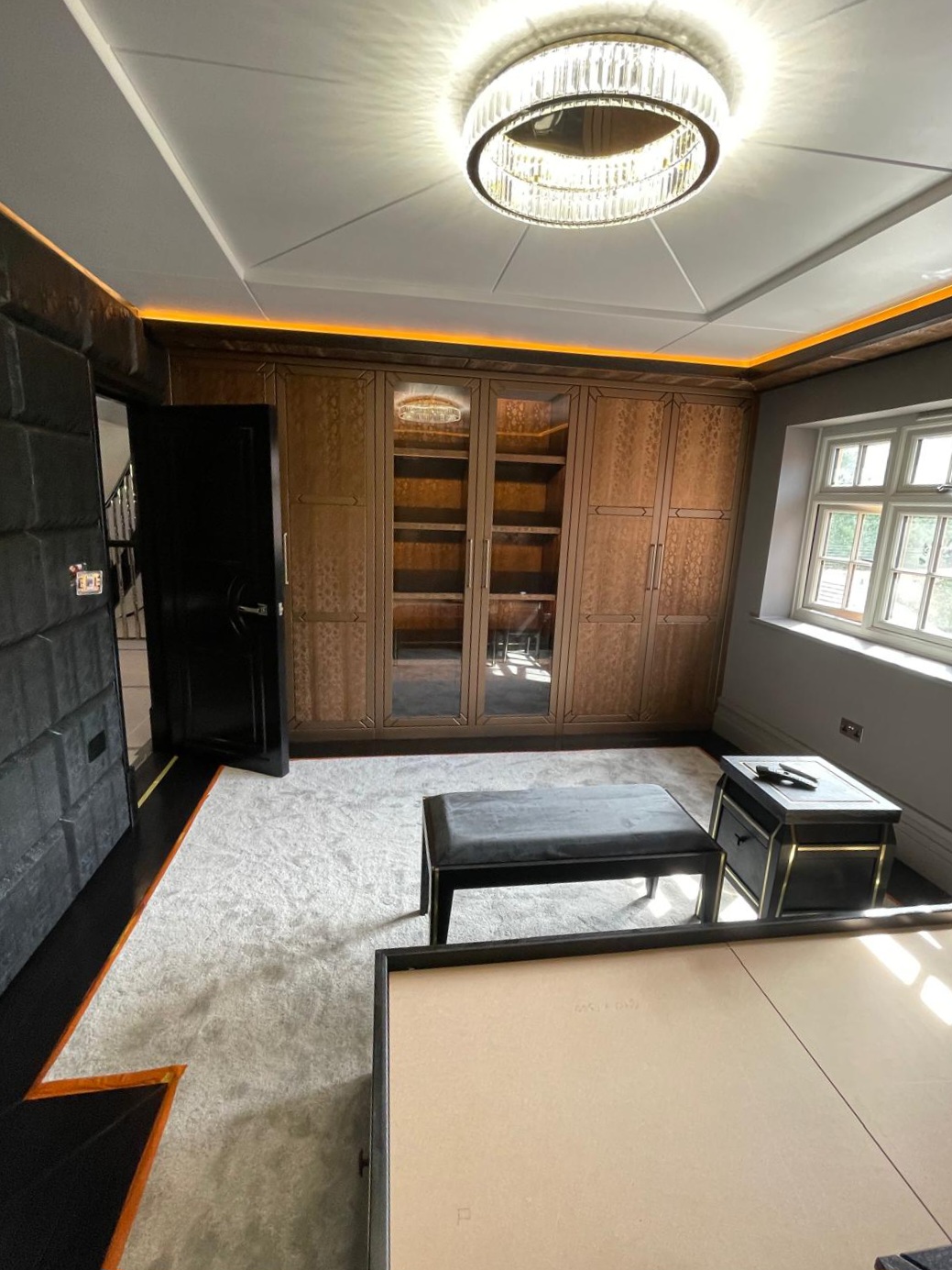 Built-in Wardrobe Suite