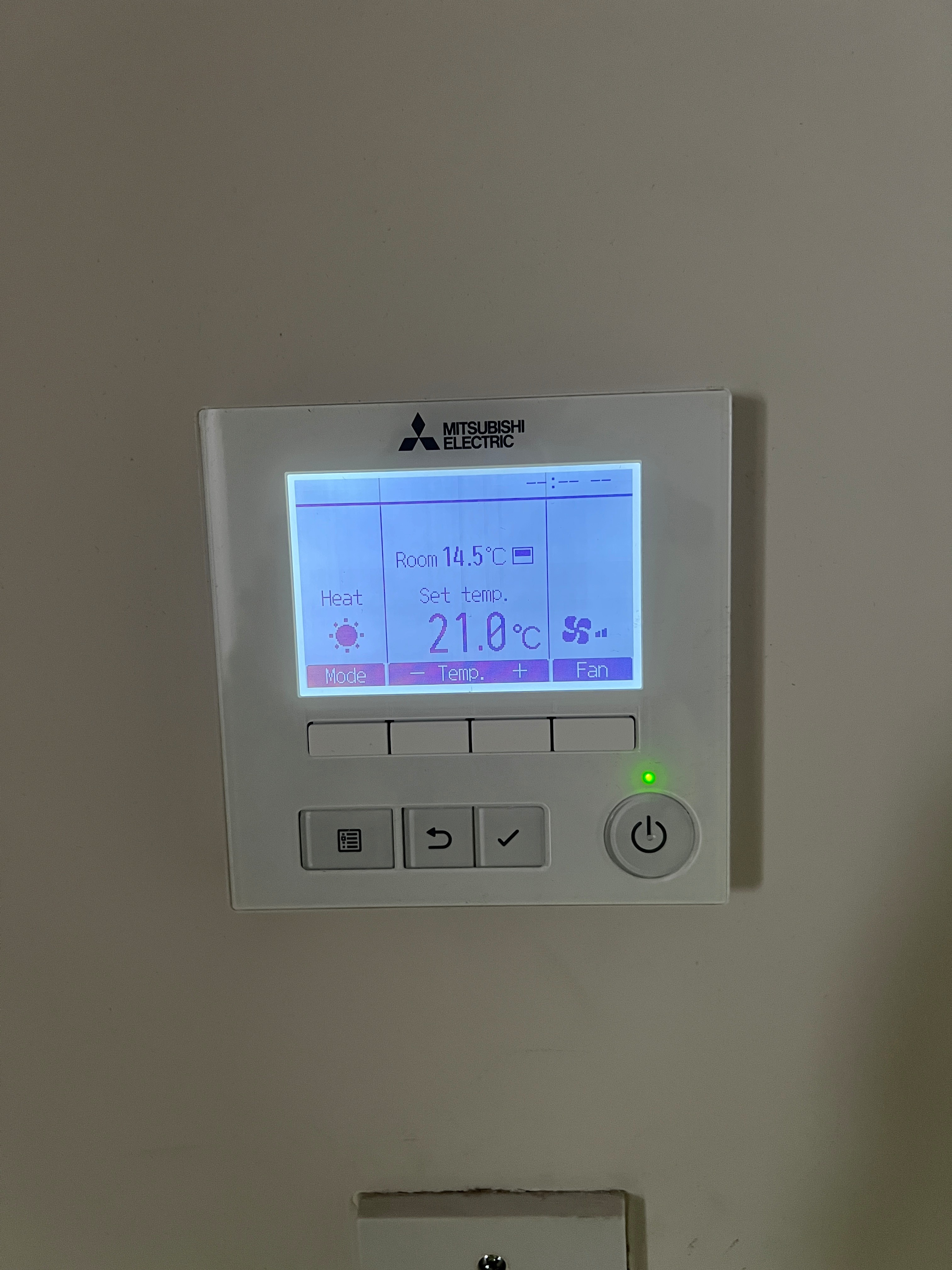 Mitsubishi Electric PAR-41 wired wall controller at the Redwood home.
