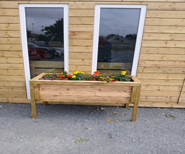 4ft fully stocked and lined garden planter by Carlingford-Cabins.ie