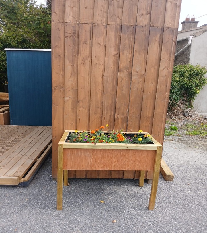 3ft fully stocked and lined garden planter by Carlingford-Cabins.ie