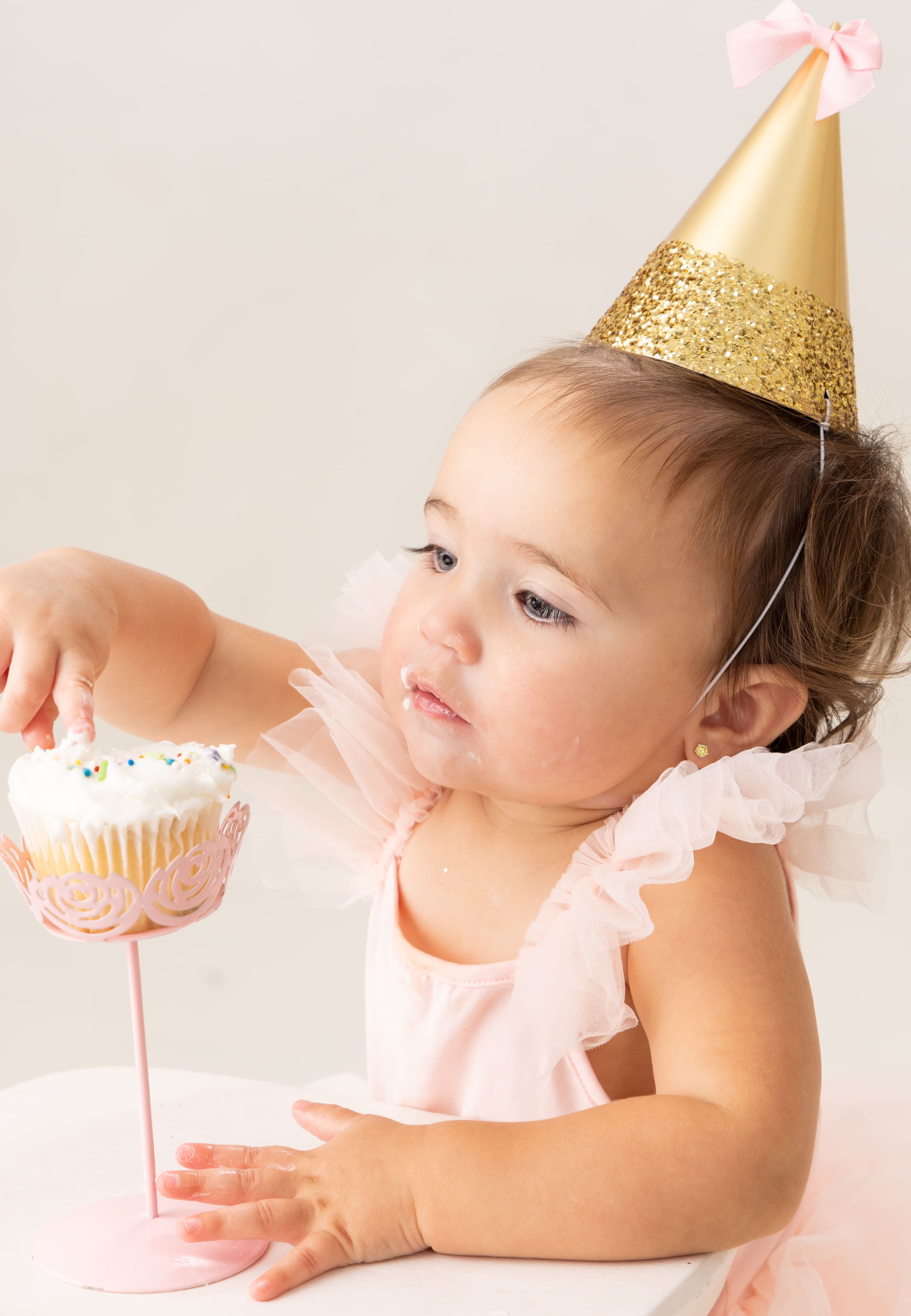 First birthday cake smash by Brooke Lazzarini
