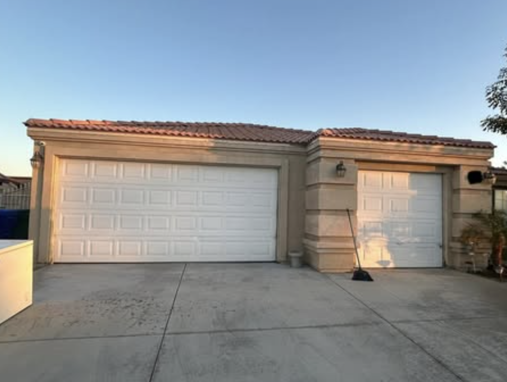 Professional garage door hardware replacement in the Coachella Valley