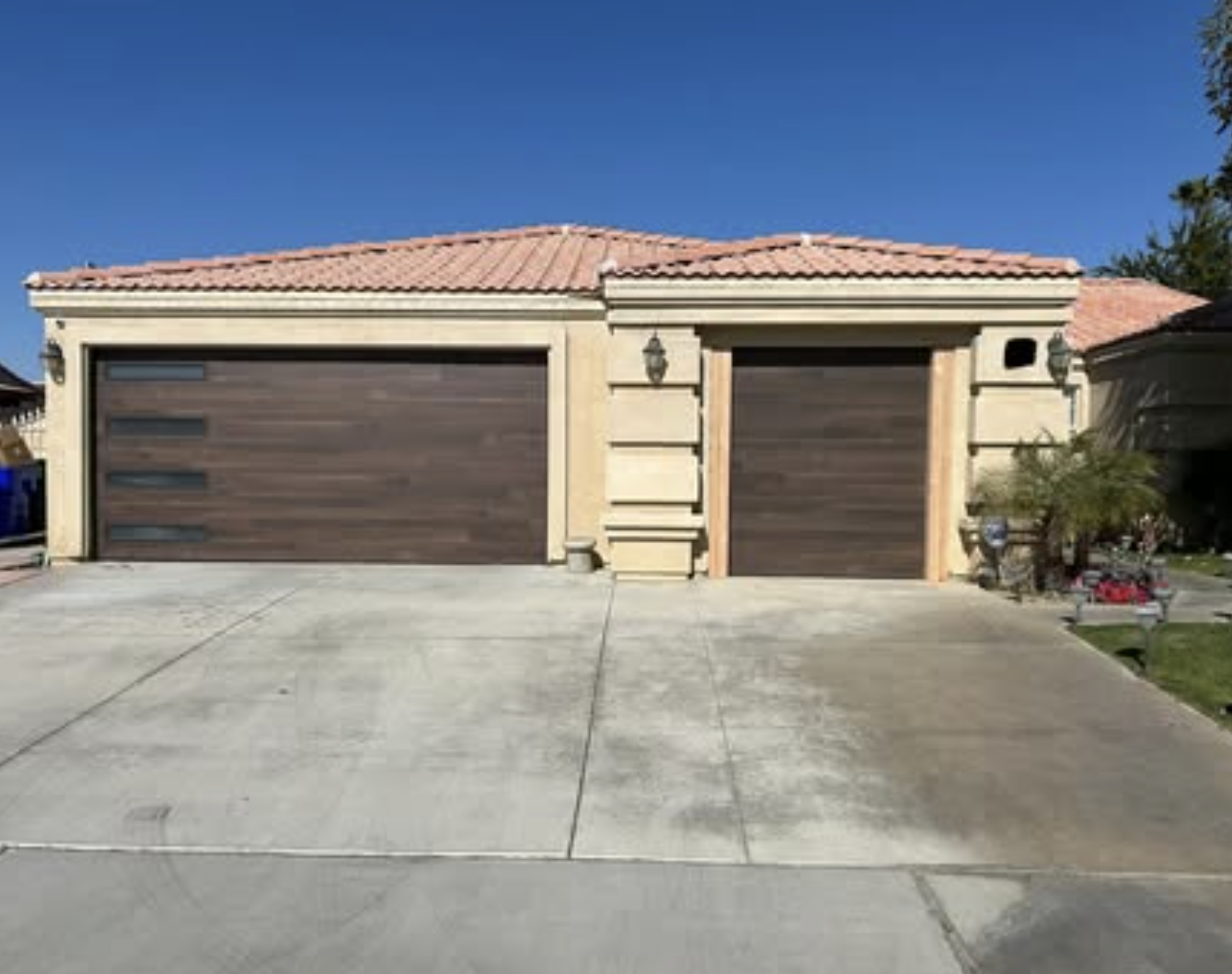 Professional general garage door service in the Coachella Valley
