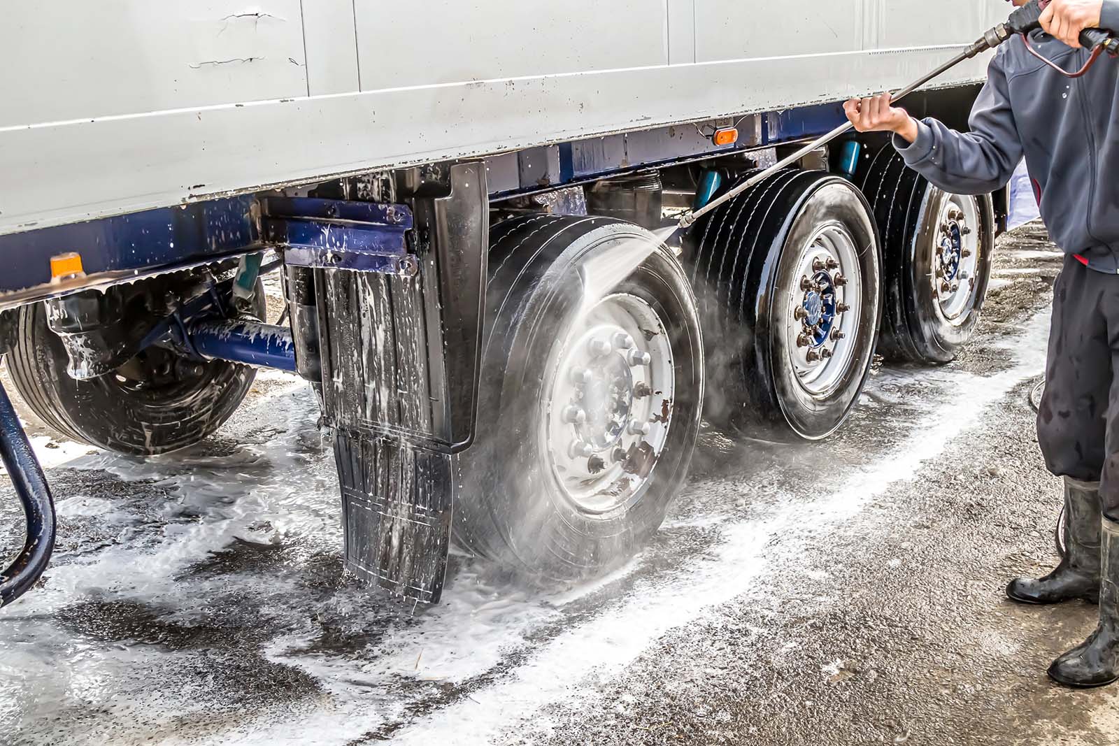 Truck Fleets by ZOLB Pressure Washing