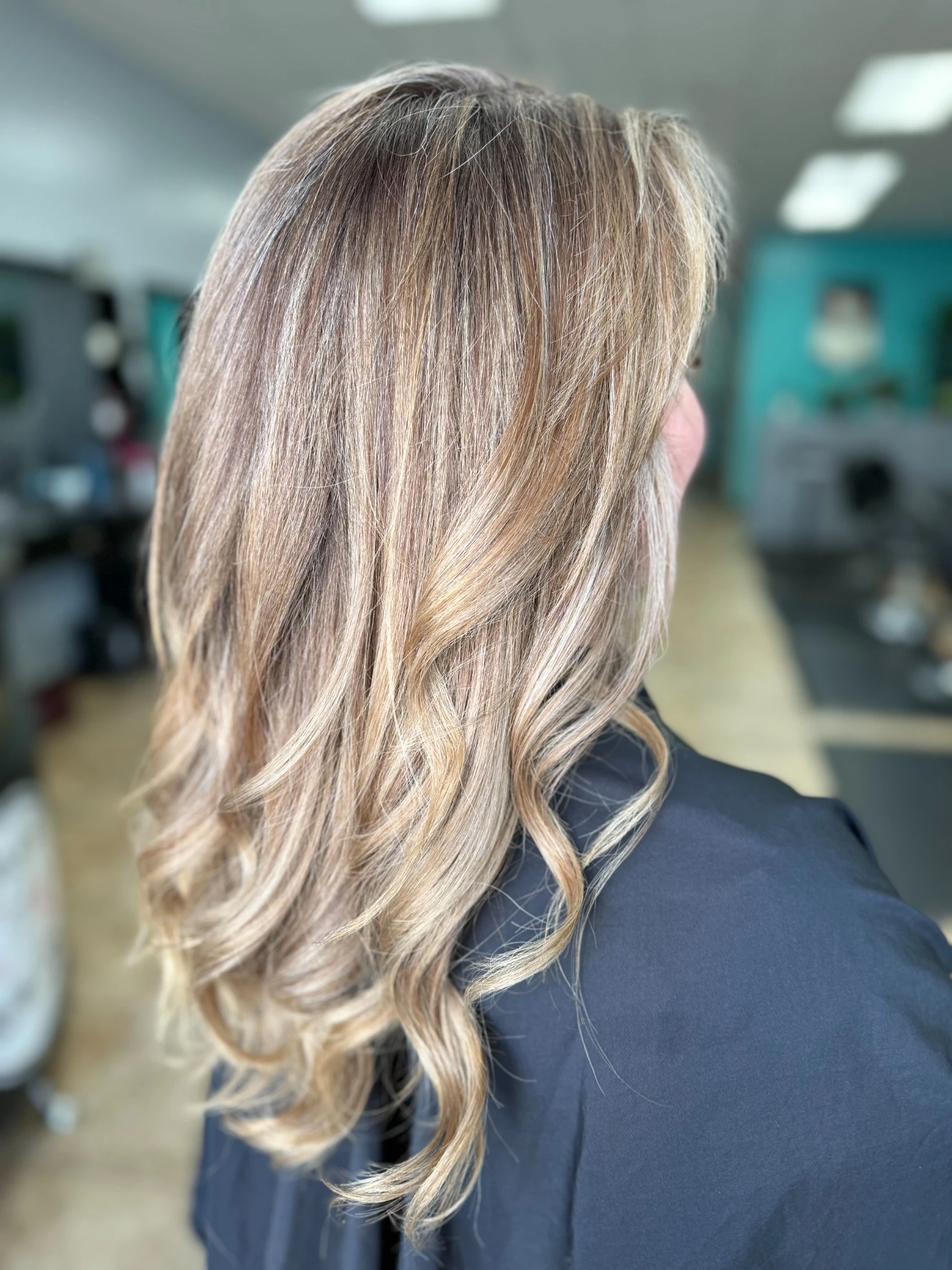 Blowouts & Hair Styling by Mary Cerna Hairstylist in Indio