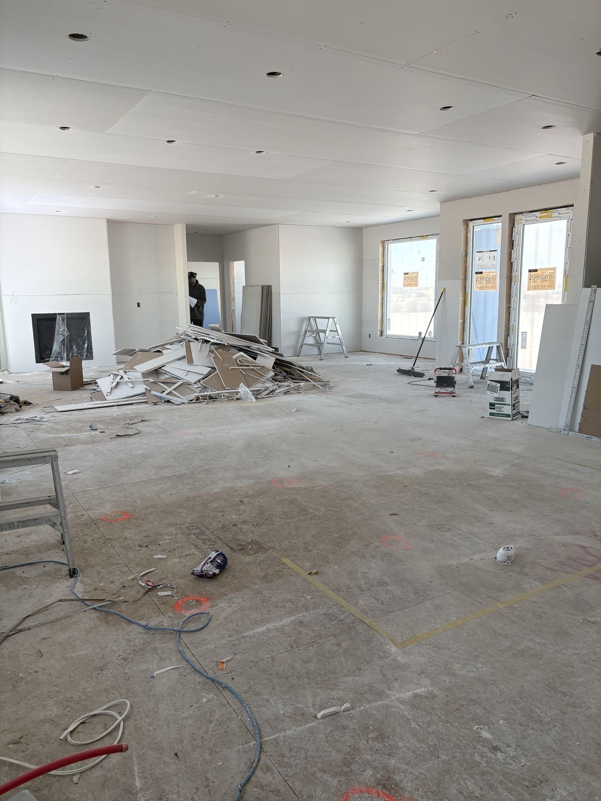 COMMERCIAL CLEANING SERVICES