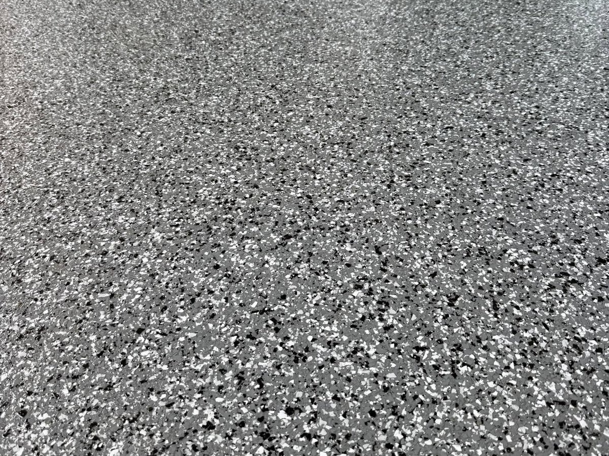 Polyaspartic Systems coating installation - slide 1