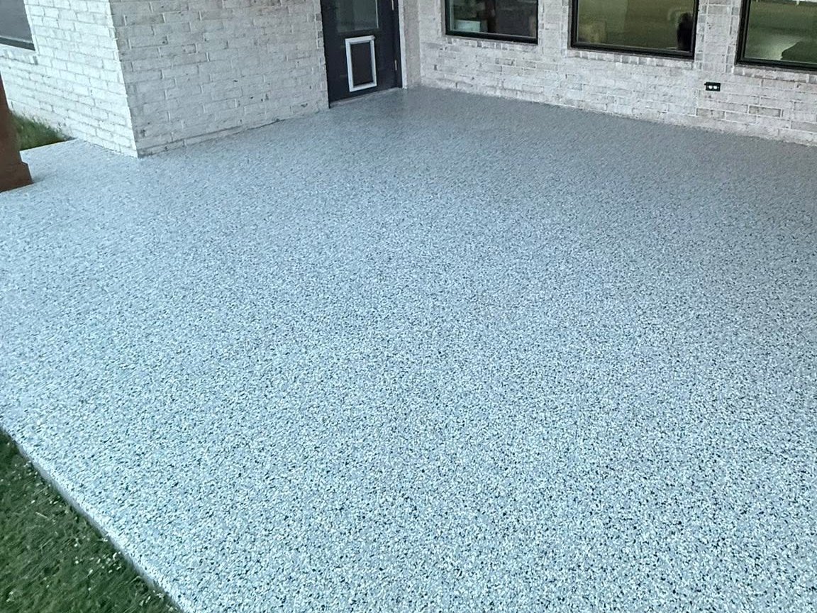 Full-Flake Covered Patio