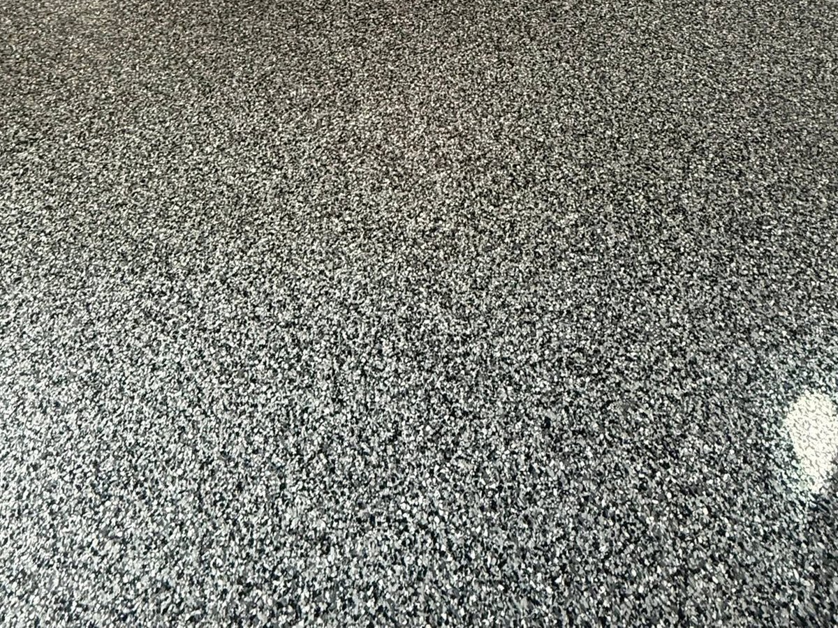 Polyaspartic Systems coating installation - slide 2