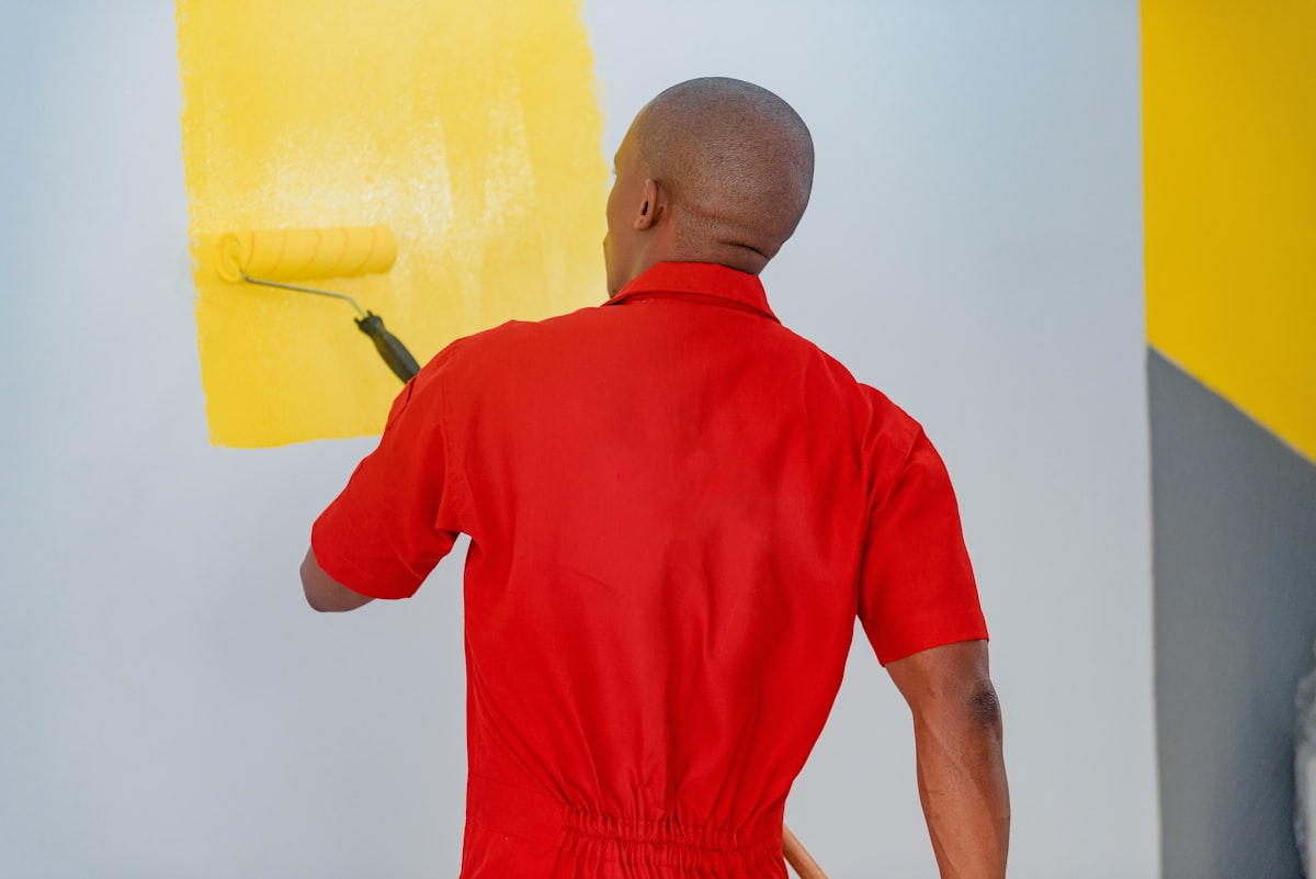Painting demonstration hero