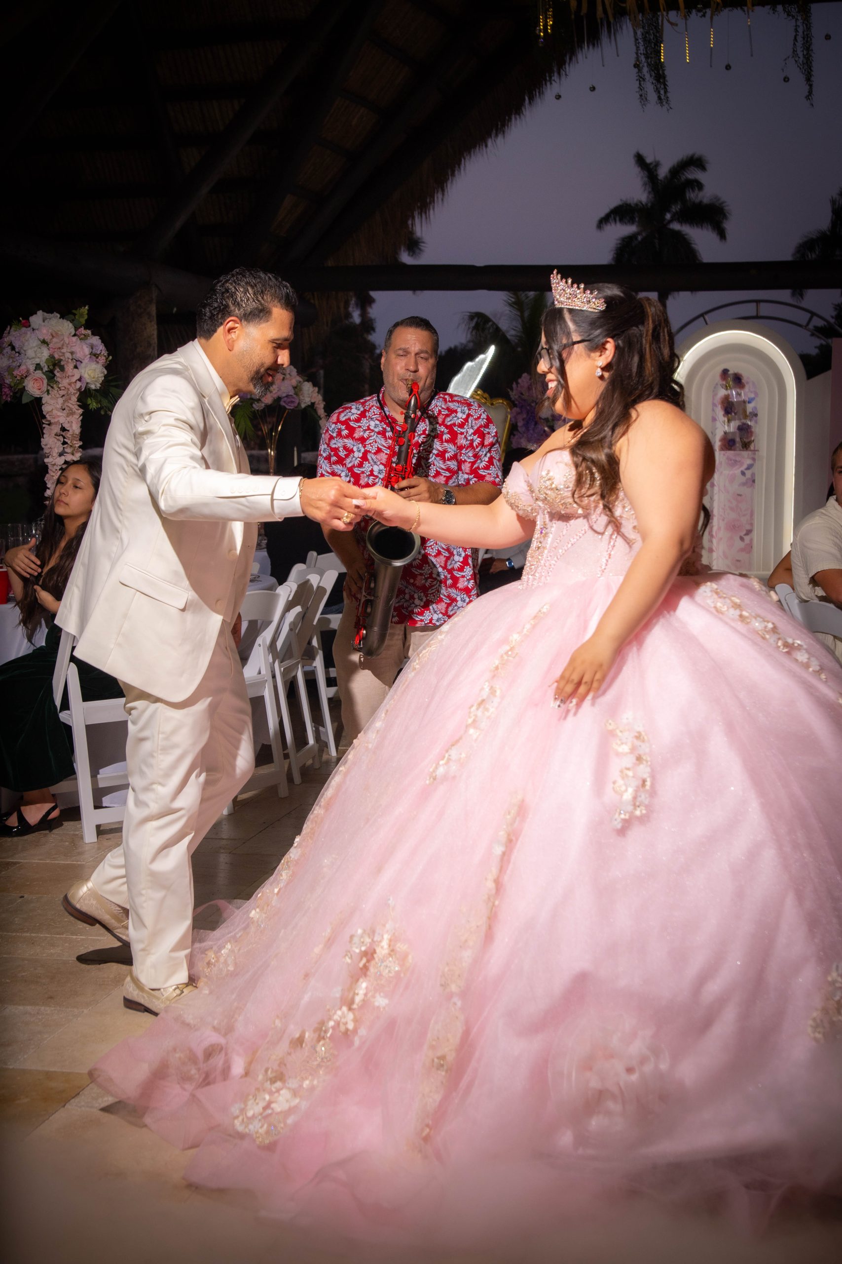 Elegant quinceañera celebration design