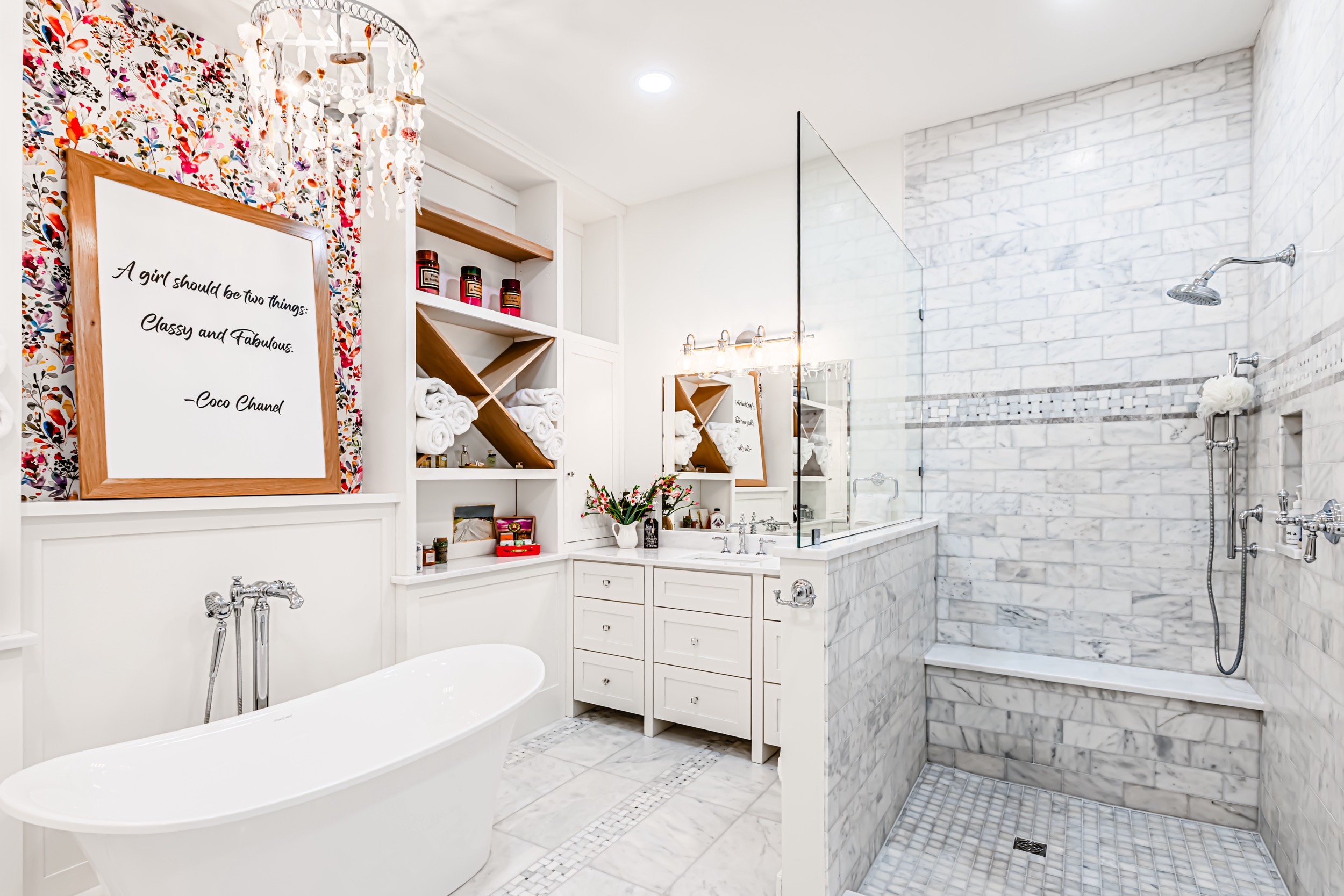 Luxury Master Suite Bath & Walk-In Shower