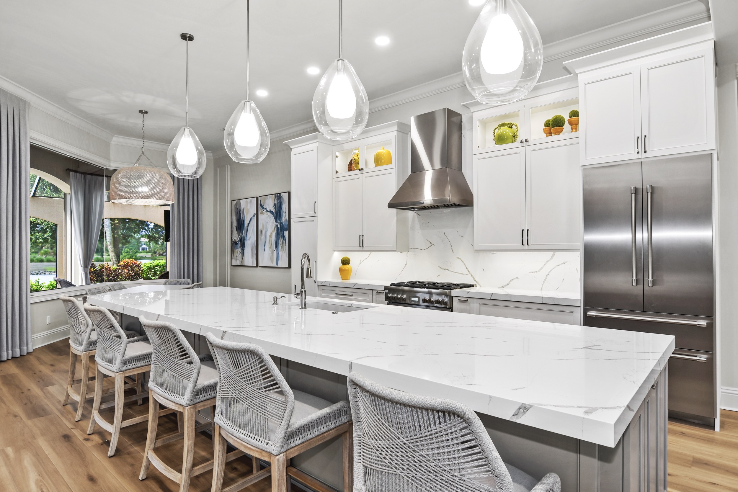 Luxury Marble Kitchen Island & Pendants