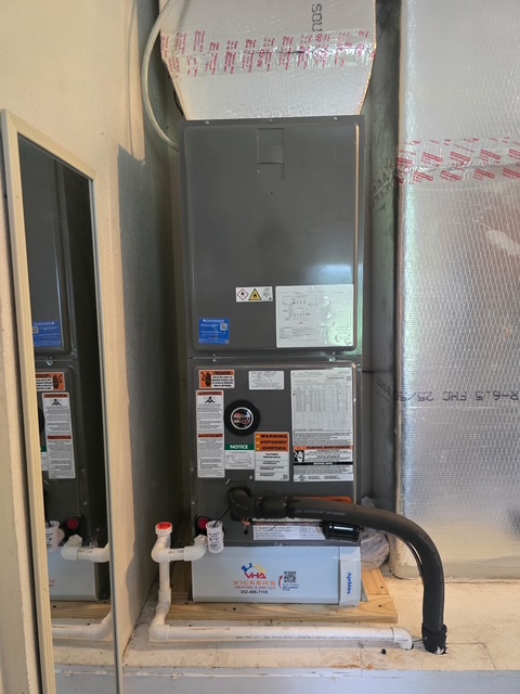 vickers-hvac-ocala-after-indoor-ruud-air-handler.jpg - New Ruud indoor air handler installed in Ocala, FL