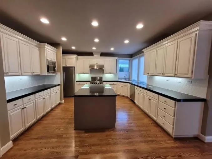 White kitchen cabinet paint project