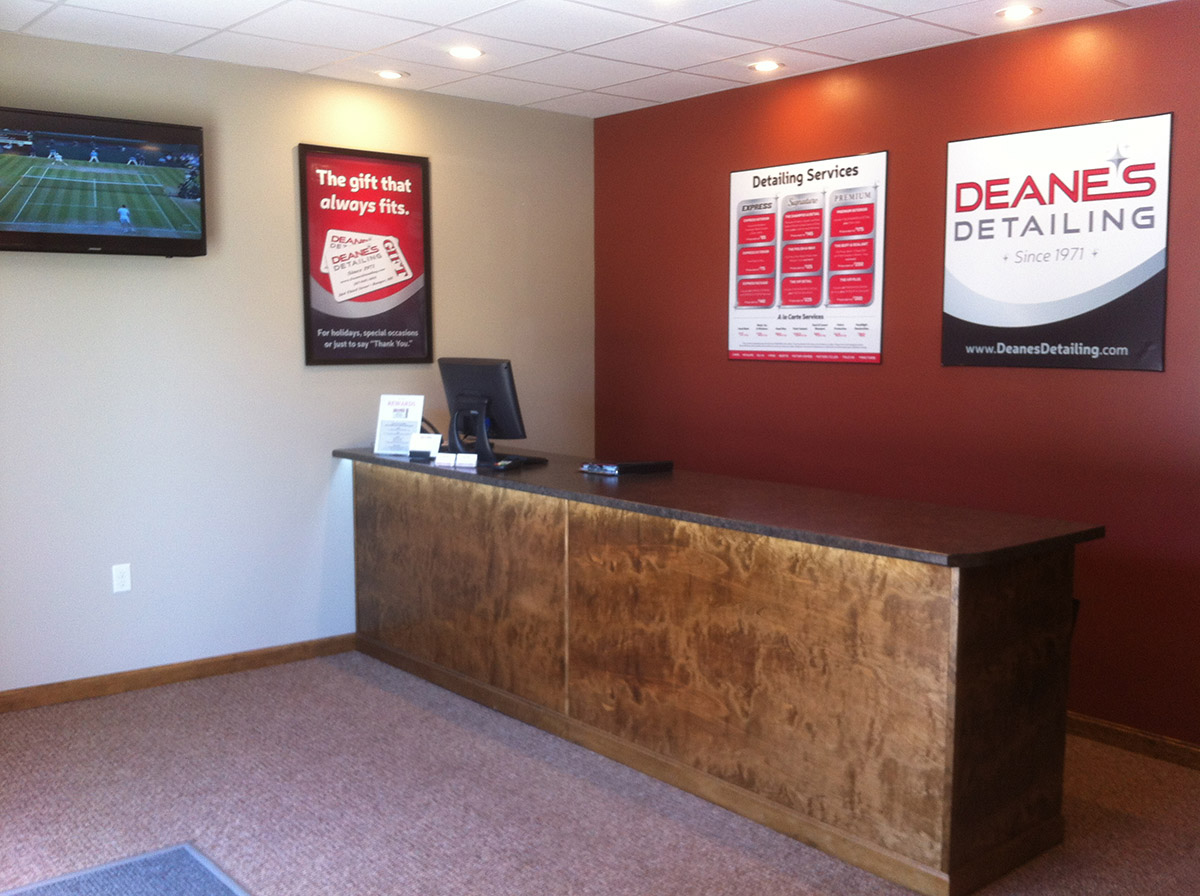 Deane's Detailing reception desk