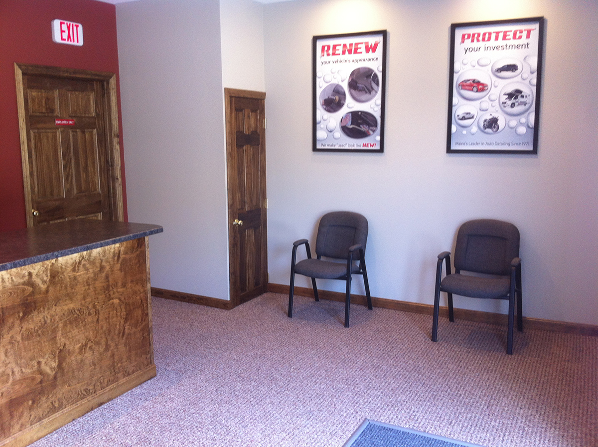 Deane's Detailing waiting area
