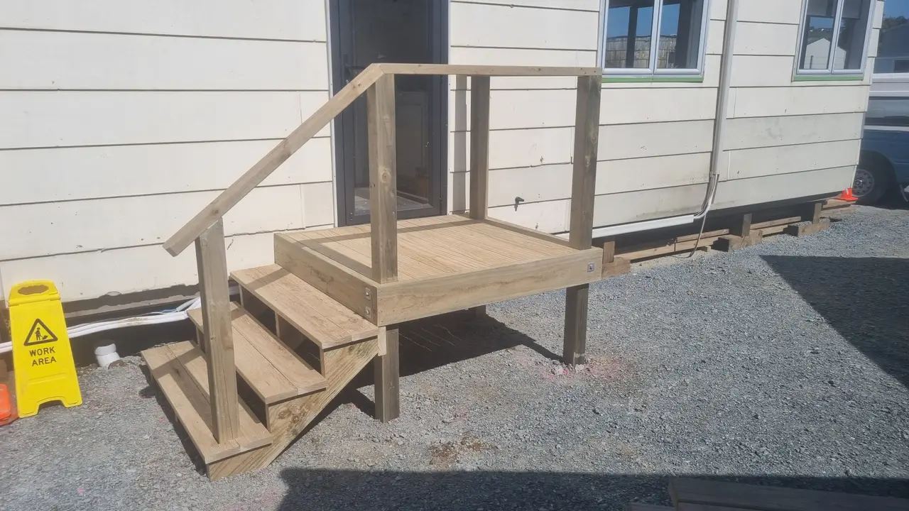 Timber Entrance Steps & Landing - Timber entrance landing and steps with handrail for safe, easy access into the home.