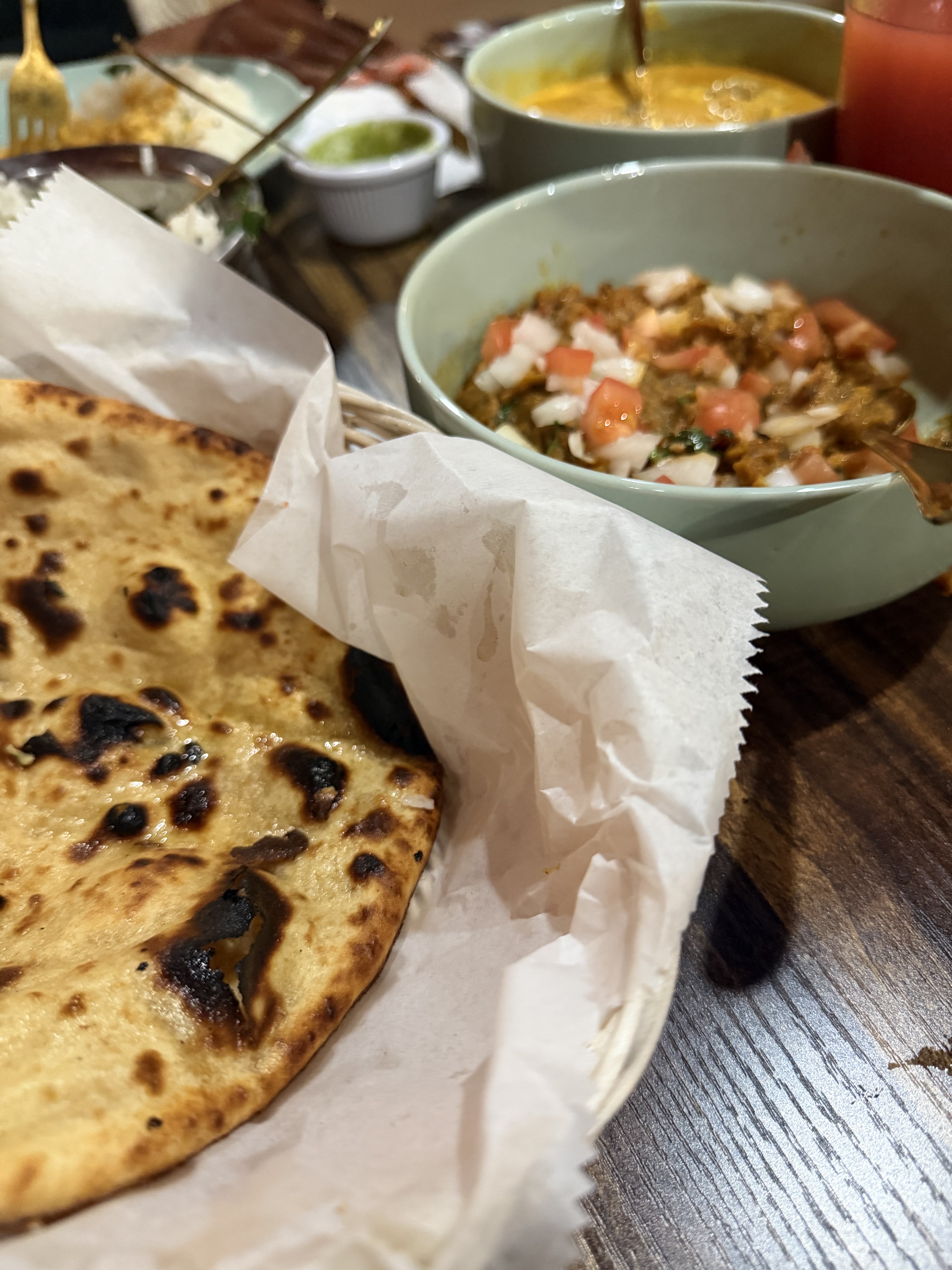 Fresh Tandoori Roti & Naan