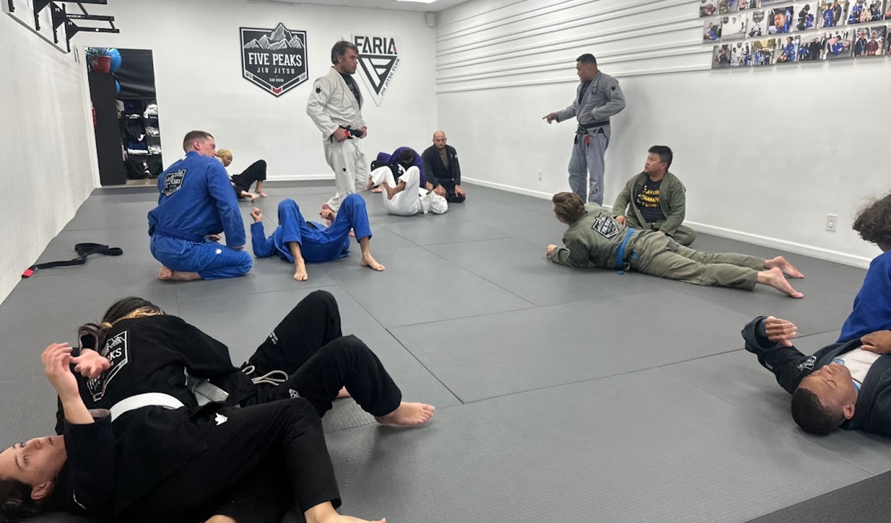 Full jiu jitsu class training at Five Peaks Jiu Jitsu academy in Tierrasanta