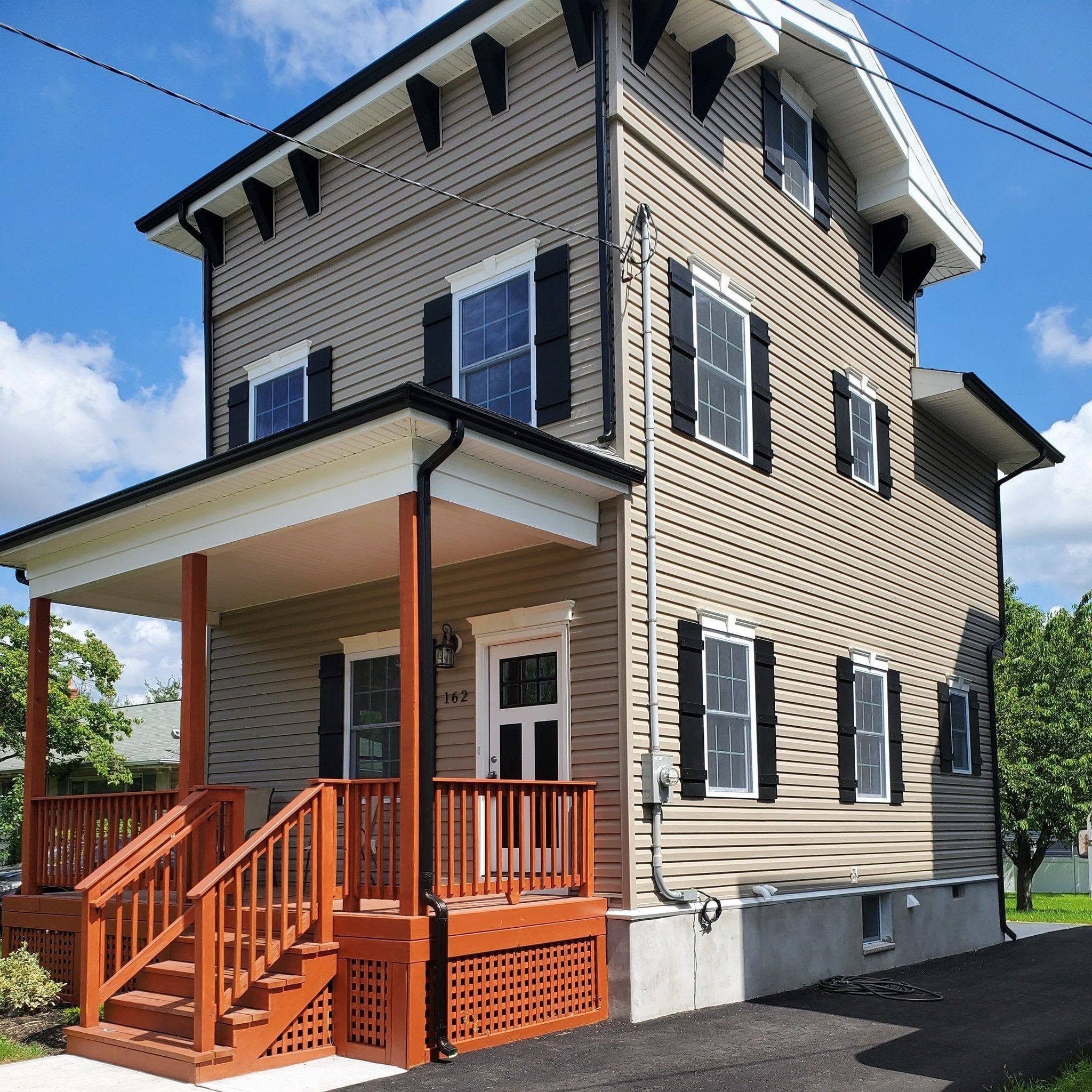 Freshly painted home exterior in Central New Jersey by MGP Painting LLC