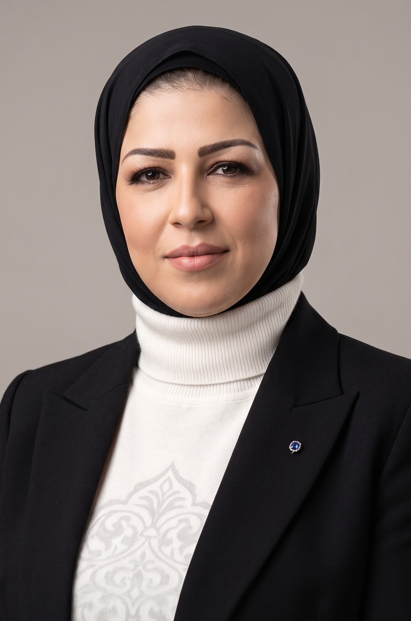 الأستاذة منى شريف