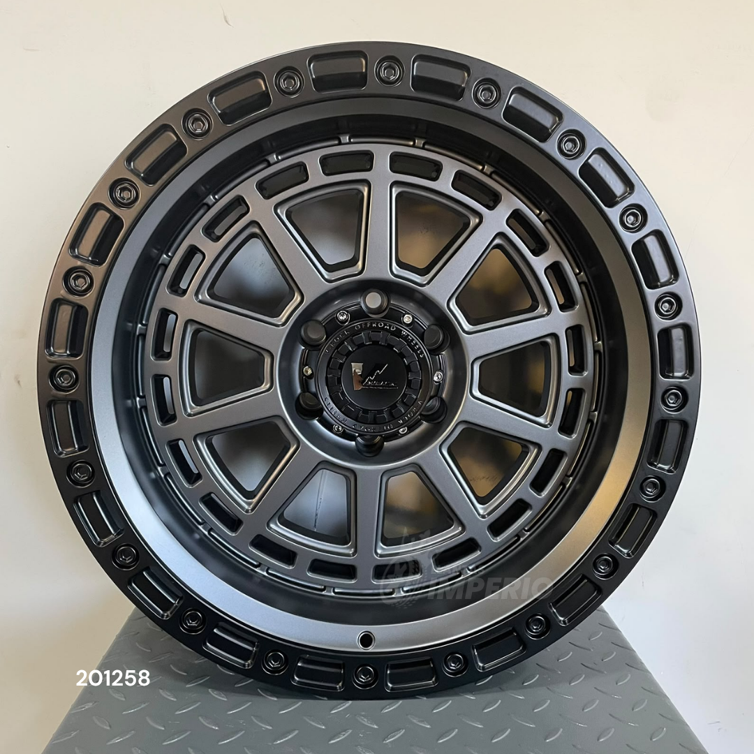 Rin 20X10 6-135 GREY CENTER BLACK LIP 20X10 6-135 - Llantas Imperio