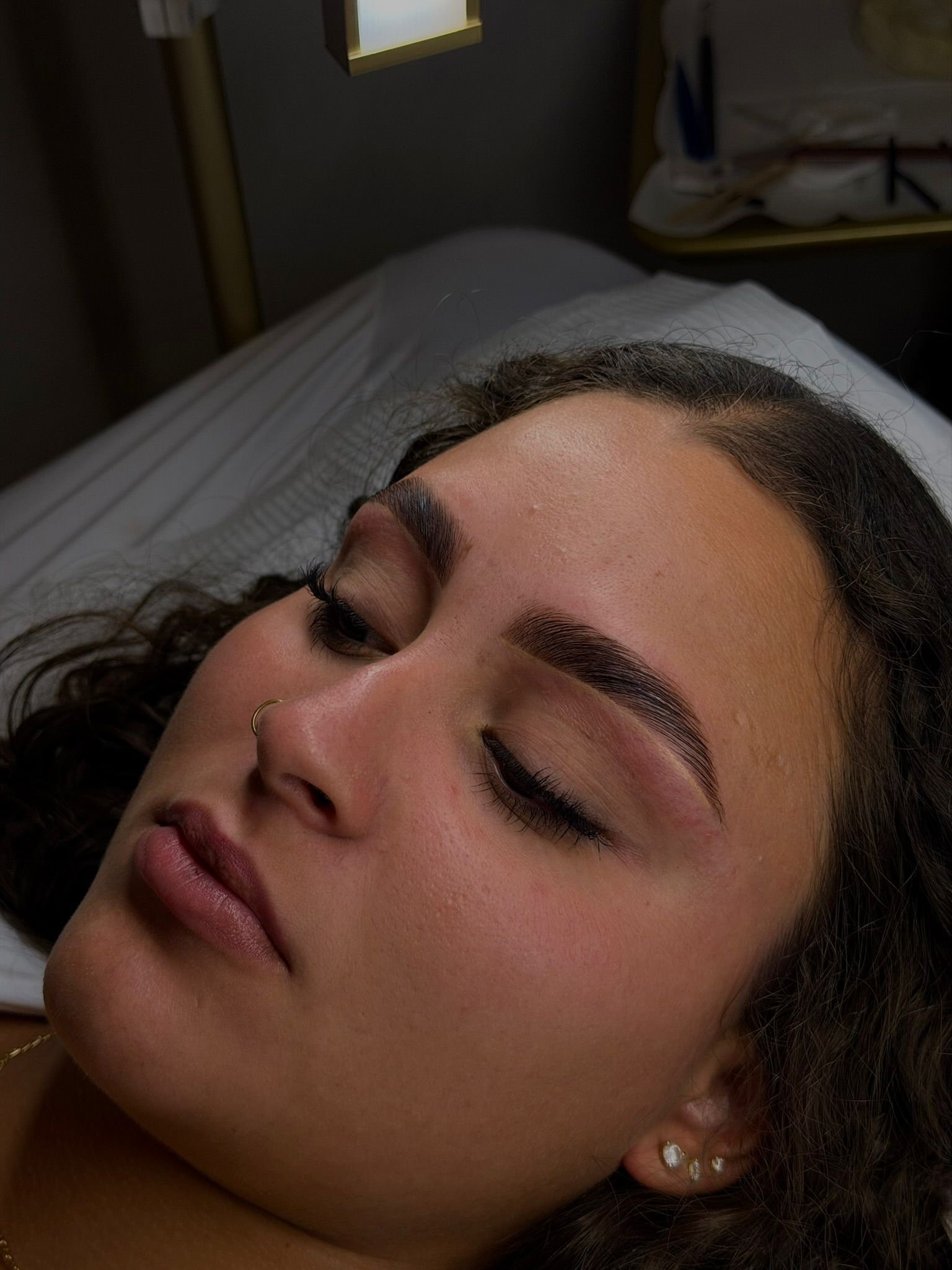 Diseño y laminado de cejas profesional