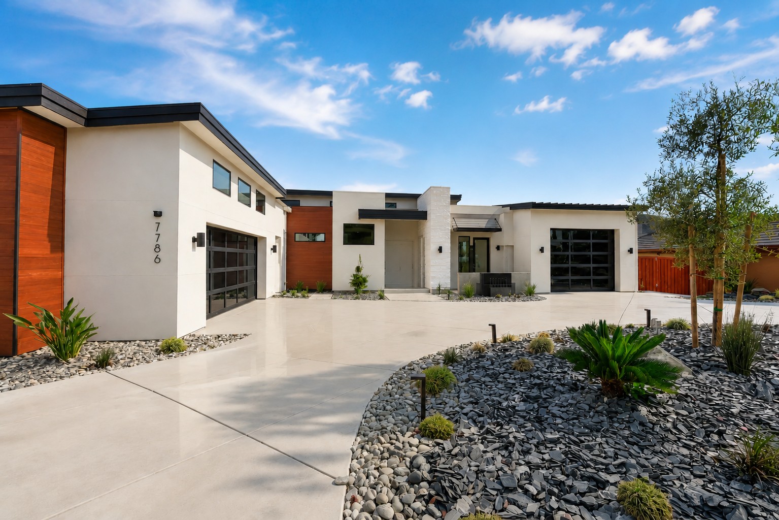 Custom home 22 - Mercado Construction & Design
