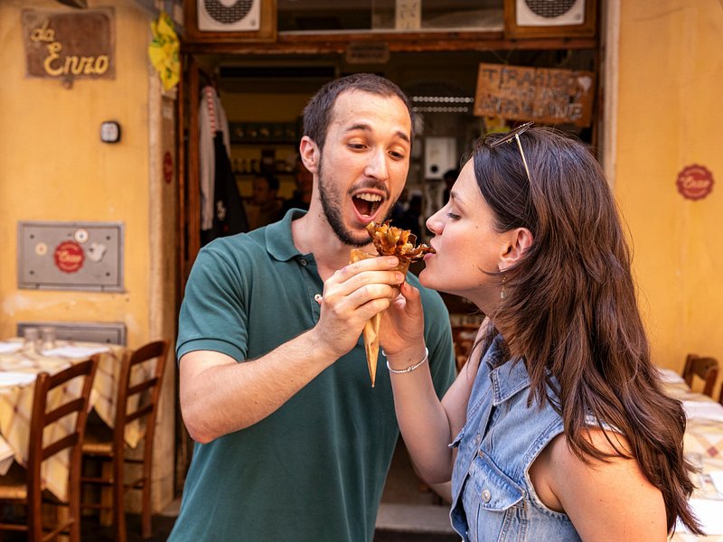 Rome Trastevere gourmet food and wine tour at twilight — photo 1