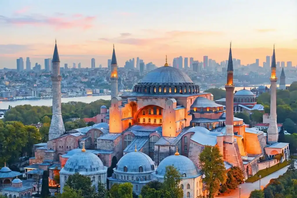 Istanbul Turkey Blue Mosque Hagia Sophia senior slow travel — photo 1