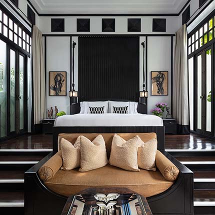 The Siam Hotel Bill Bensley art deco courtyard garden Bangkok — photo 2