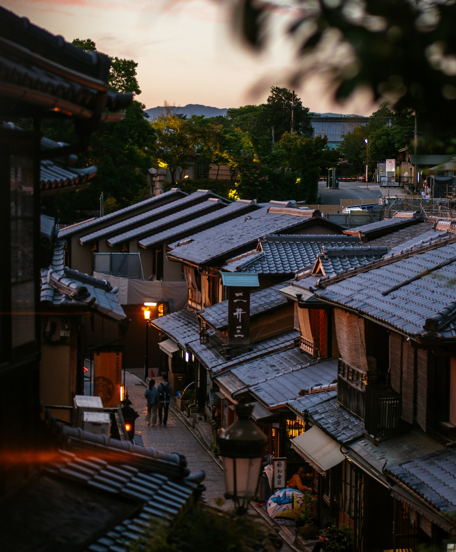 Karuizawa quiet alpine forest and traditional wooden retreat Japan — photo 1