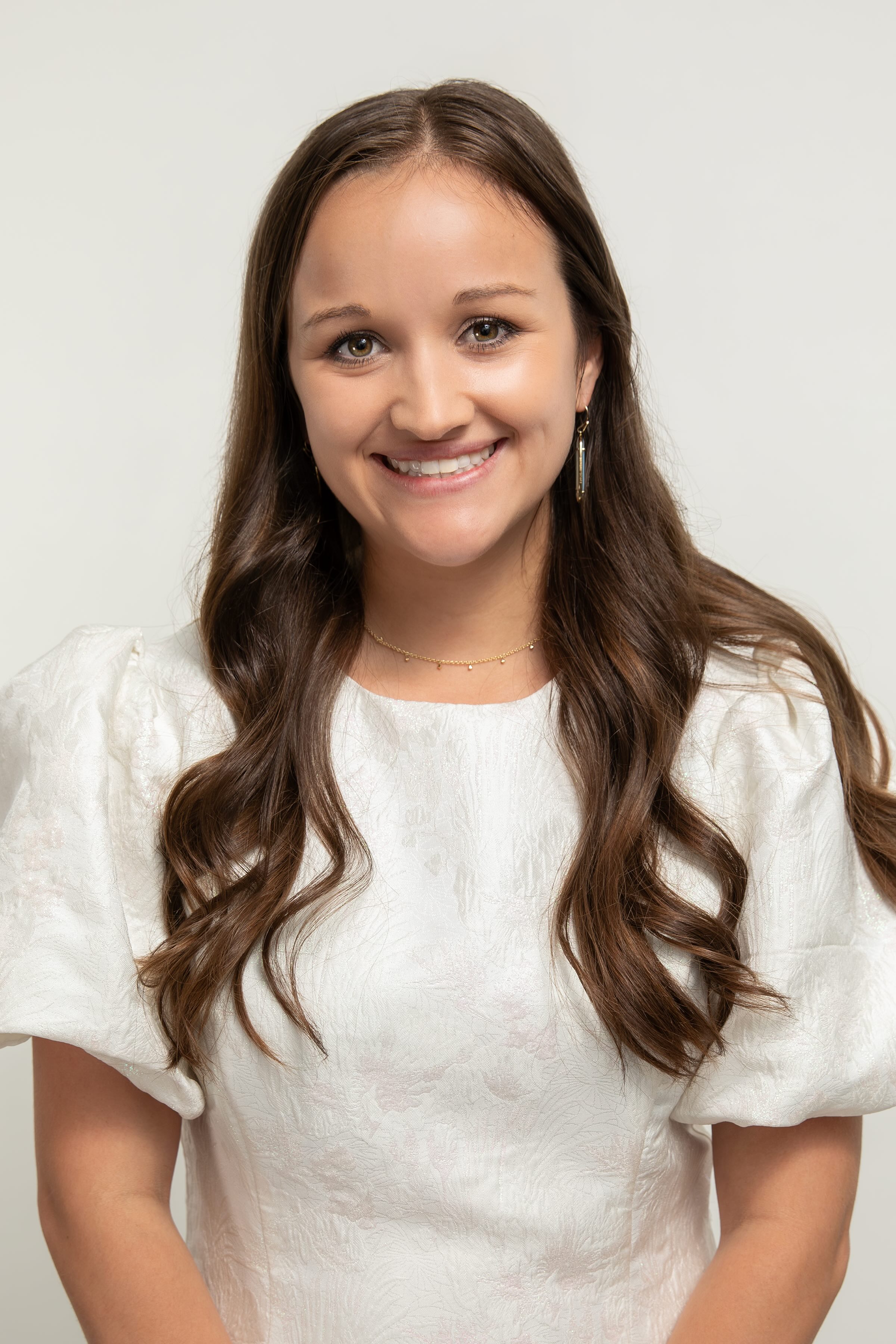 Alaina Hernandez, MSN, APRN, FNP-C, Family Nurse Practitioner & Founder of The CLiNiCA Blueprint