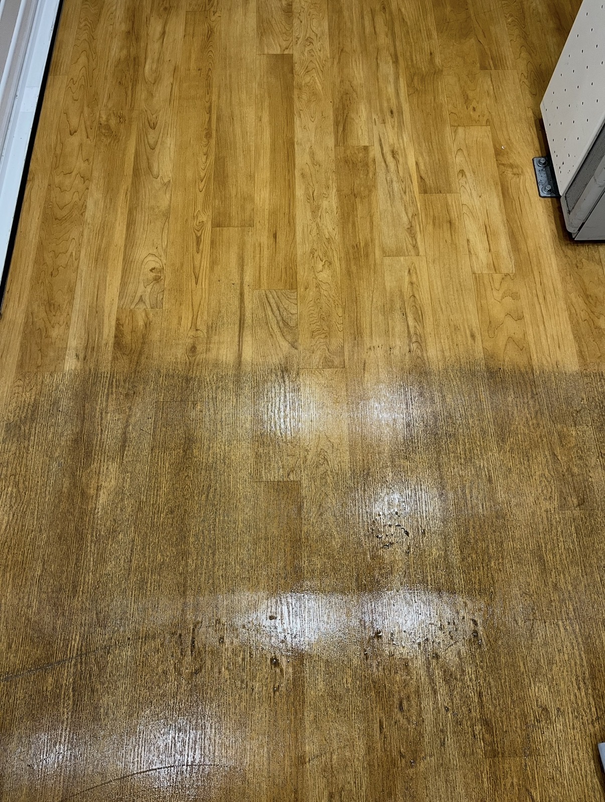 Before and after Flooring cleaning by AiM Imaging Care