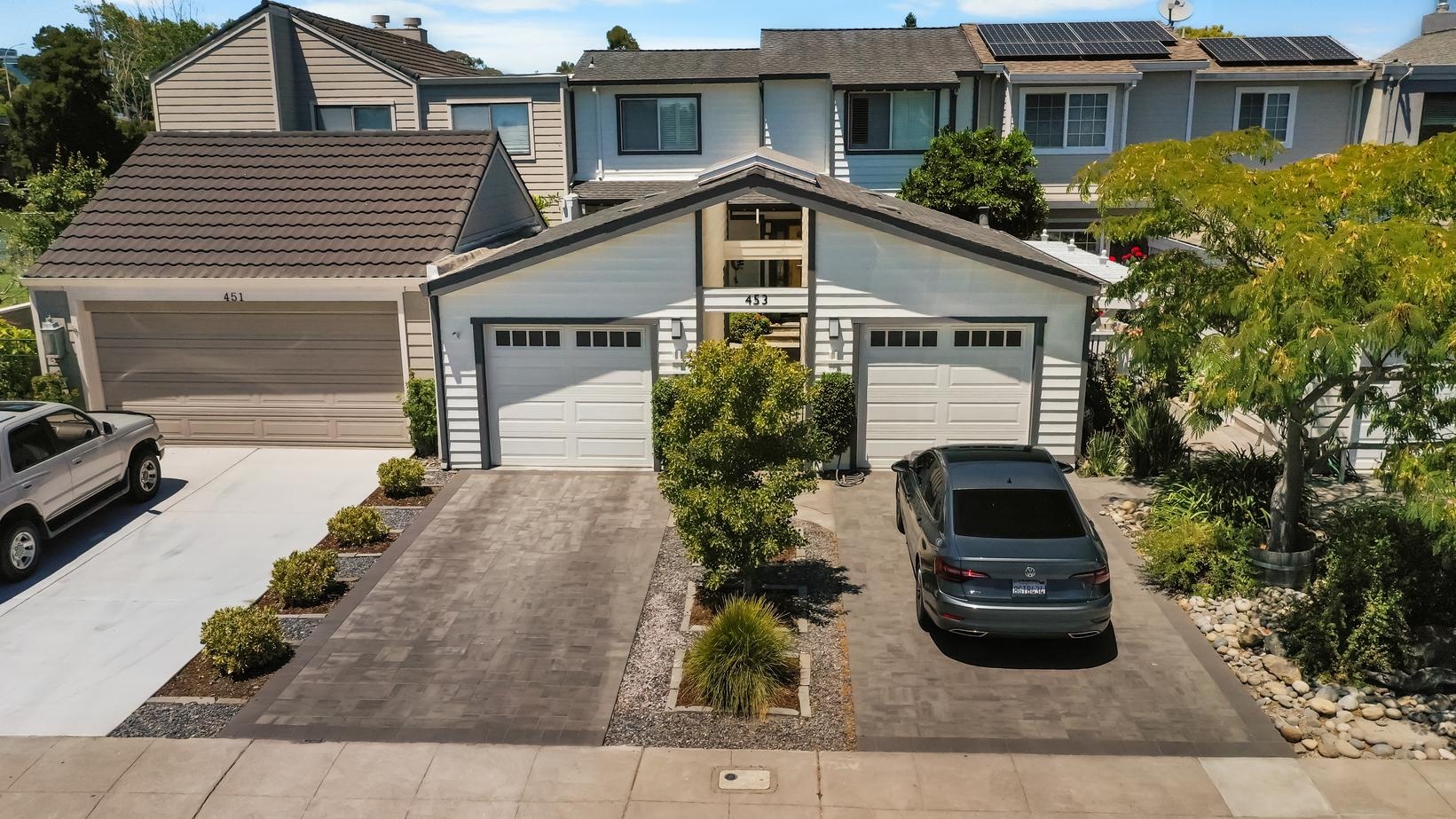 Dual-Bay Interlocking Paver Driveway & Center Inlay