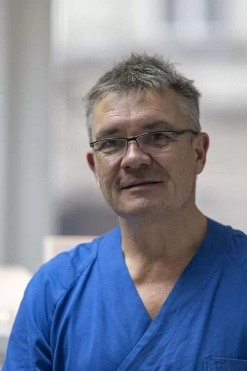 Dr. Lantos Béla fogorvos az Avenue Dental Budapestnél