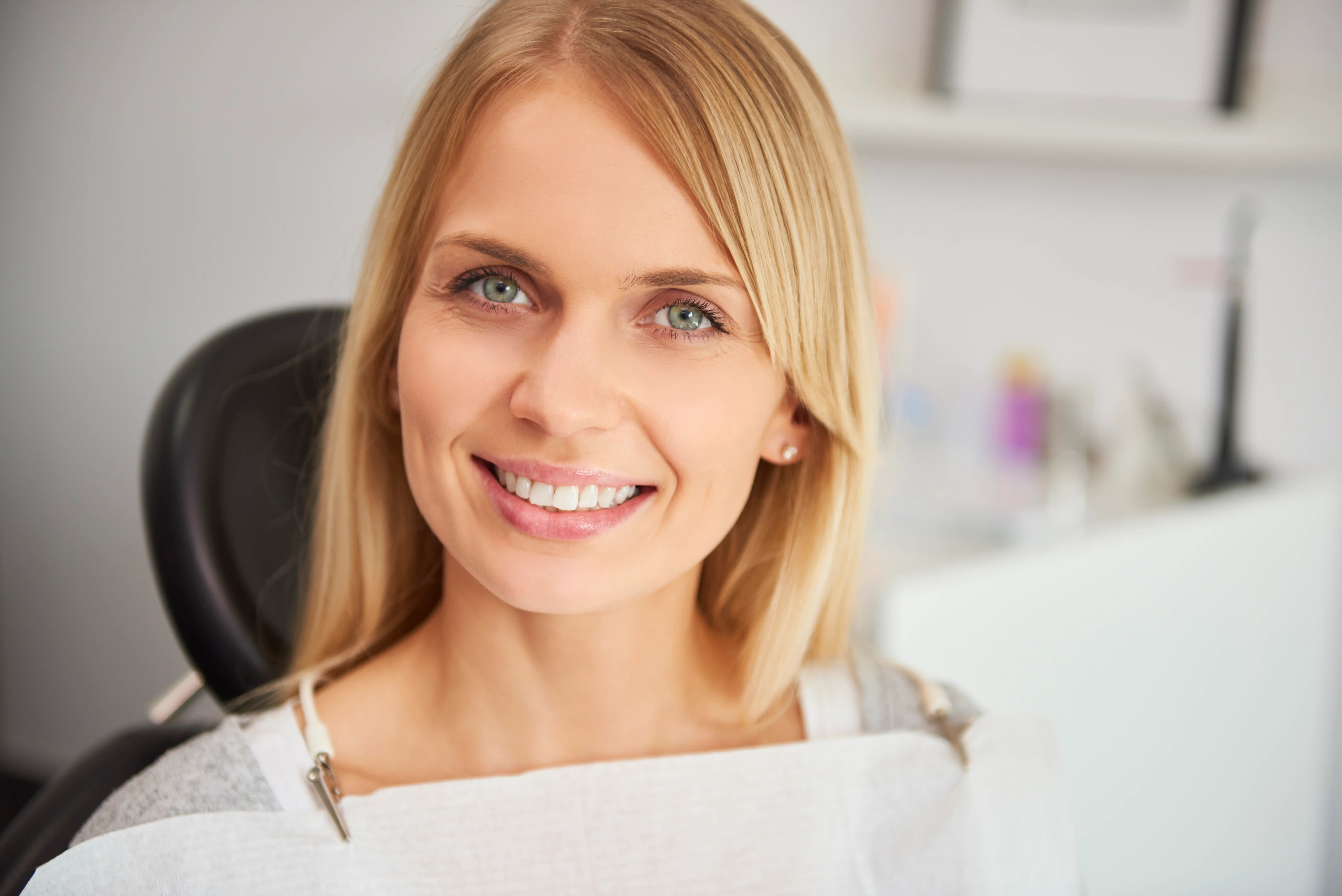 Oral surgery and tooth extraction care at Avenue Dental Budapest