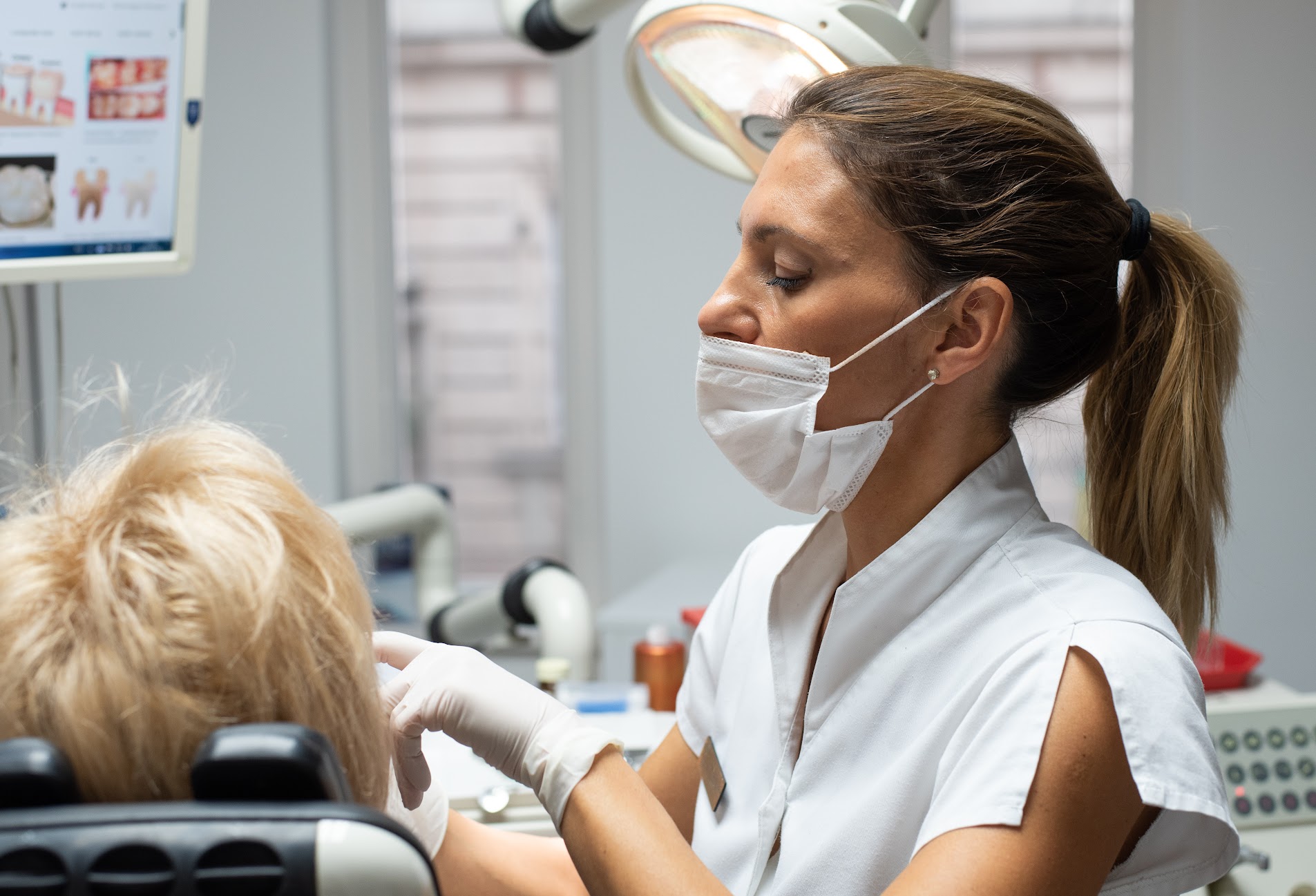 Avenue Dental Budapest – Személyes konzultáció és gondos kezelés