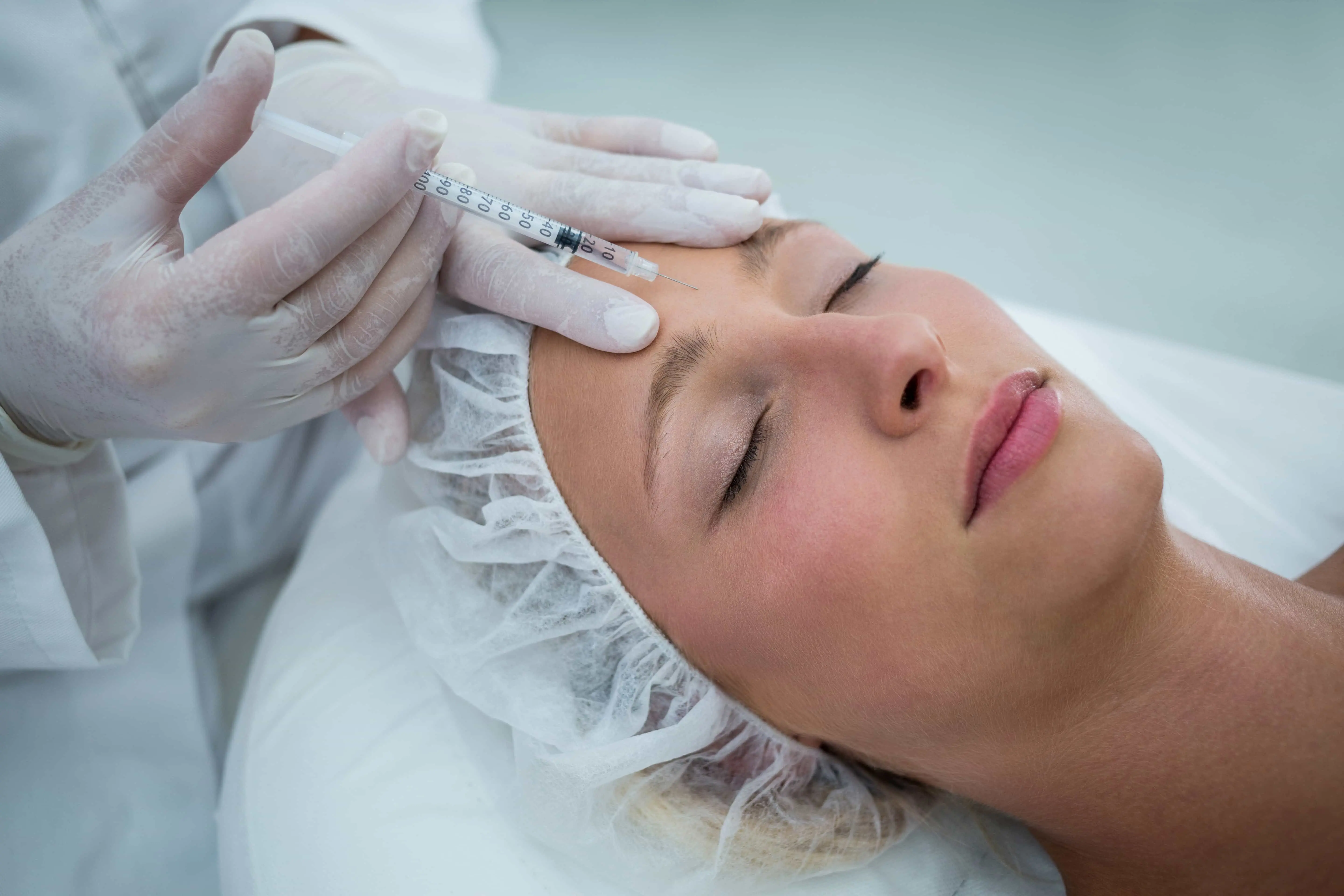 Aesthetic treatment and personalized planning at Avenue Dental Budapest