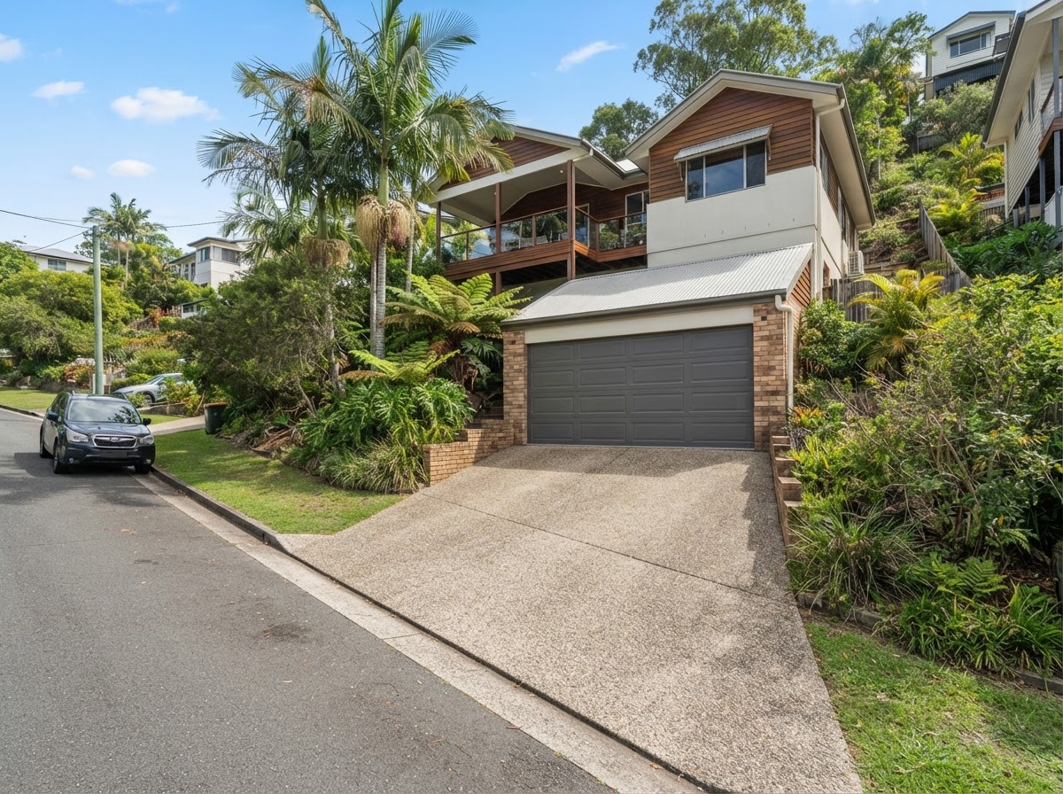 Illustrative Brisbane home garage for the Everton Park service area page