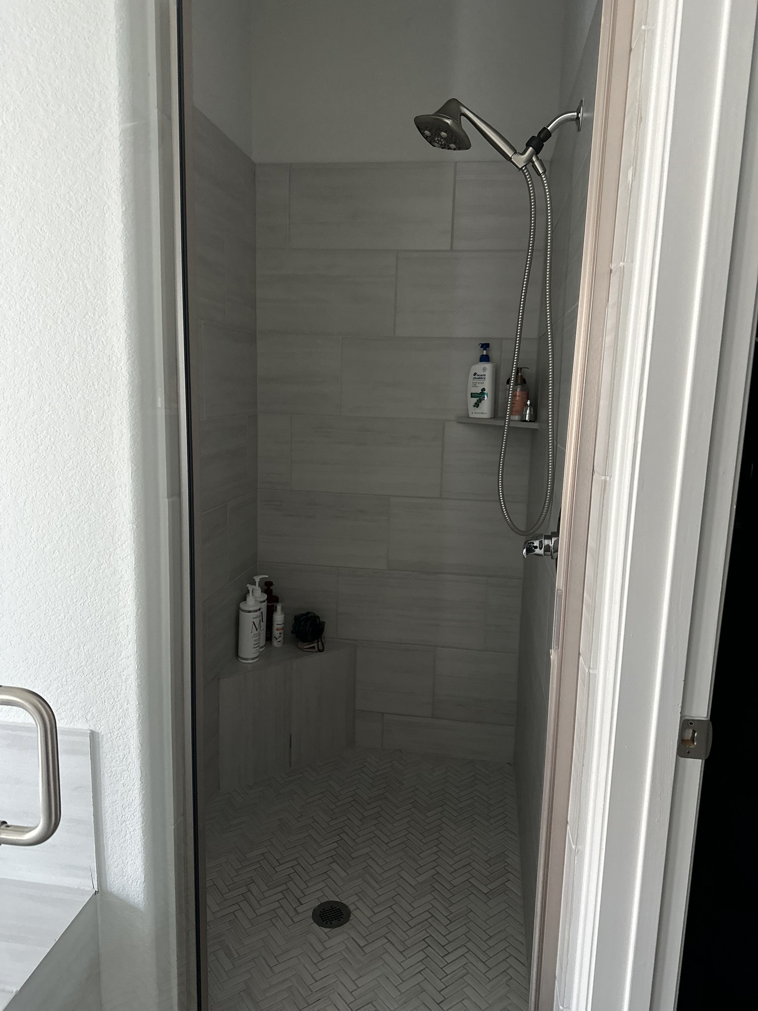 Walk-In Tile Shower & Fixture Polish