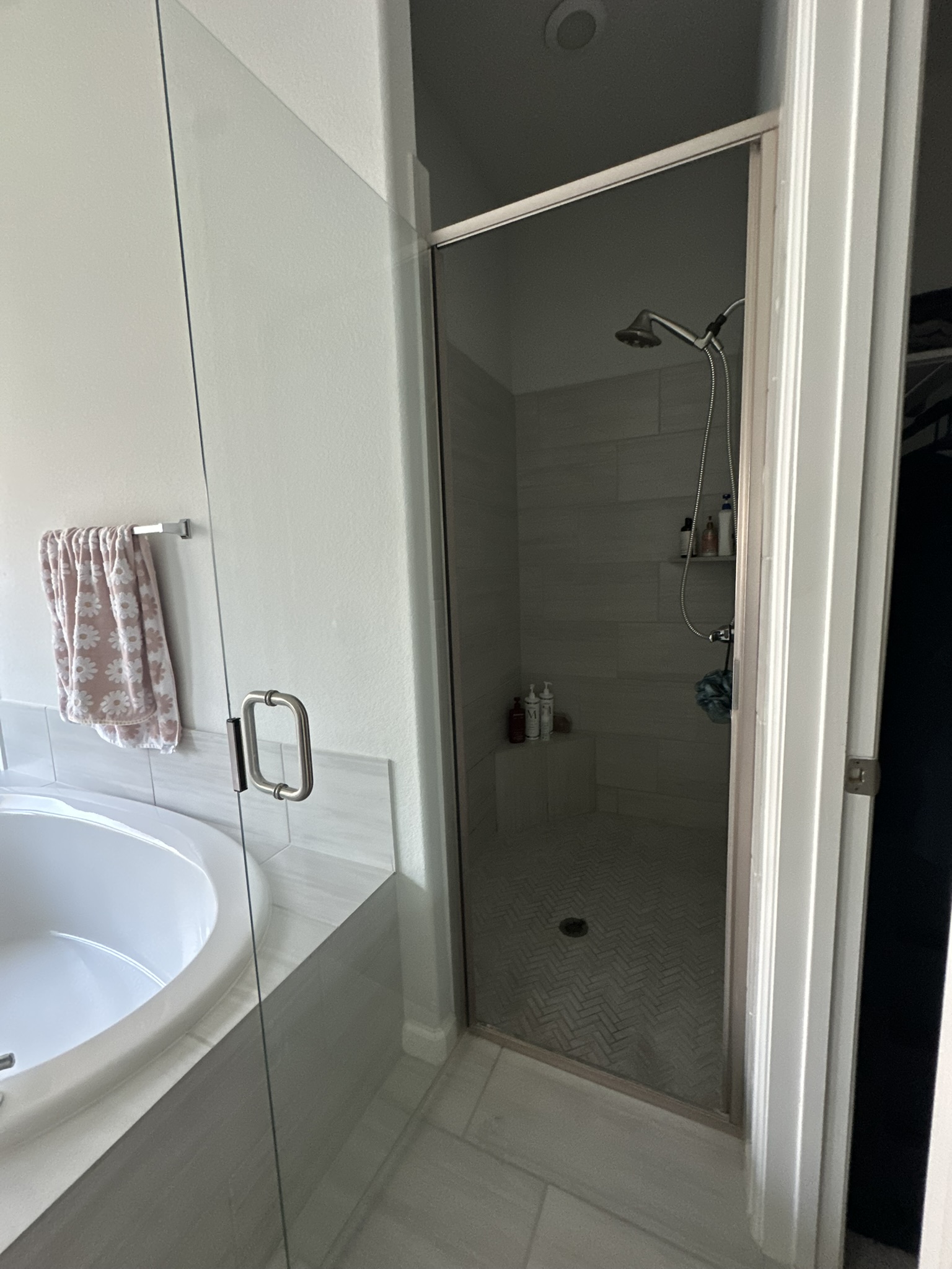 Glass Door Walk-In Shower Detail