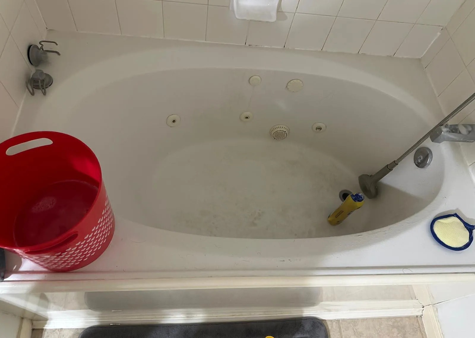 Jetted Tub Basin Scrub & Prep