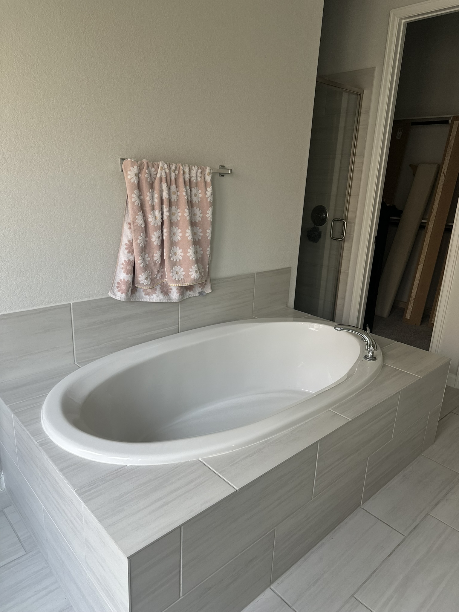 Porcelain Soaking Tub & Tile Polish