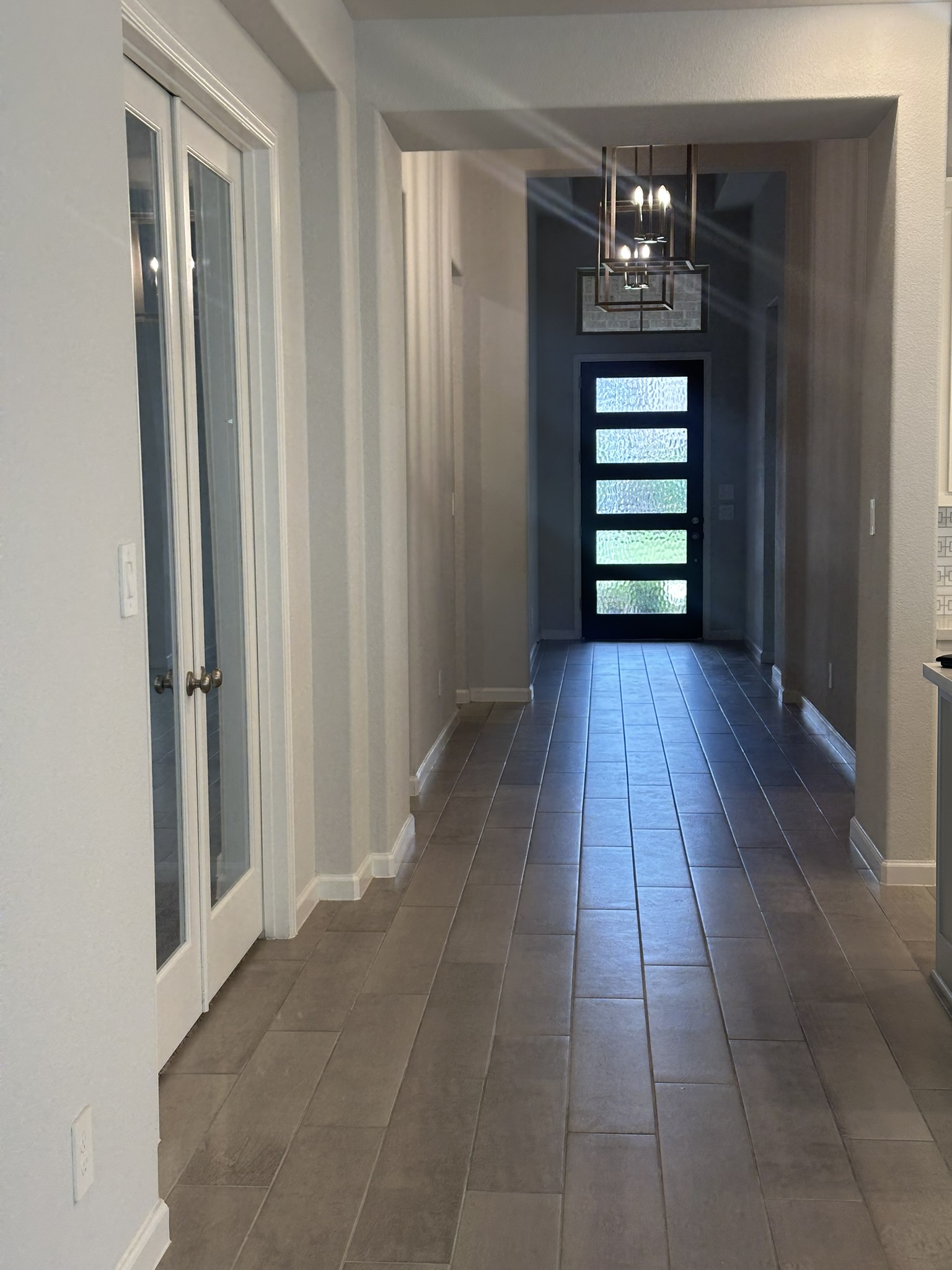 Foyer Hallway & Tile Floor Polish