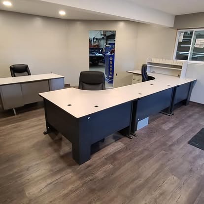 Reception desk and front office at Ehrmentraut Auto Repair